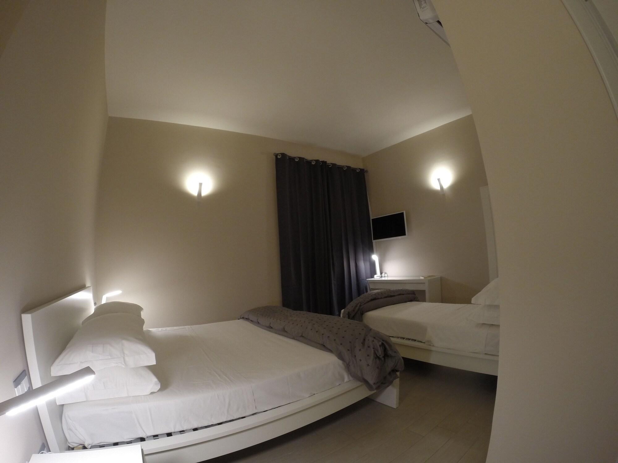 Up Hotel ナポリ エクステリア 写真